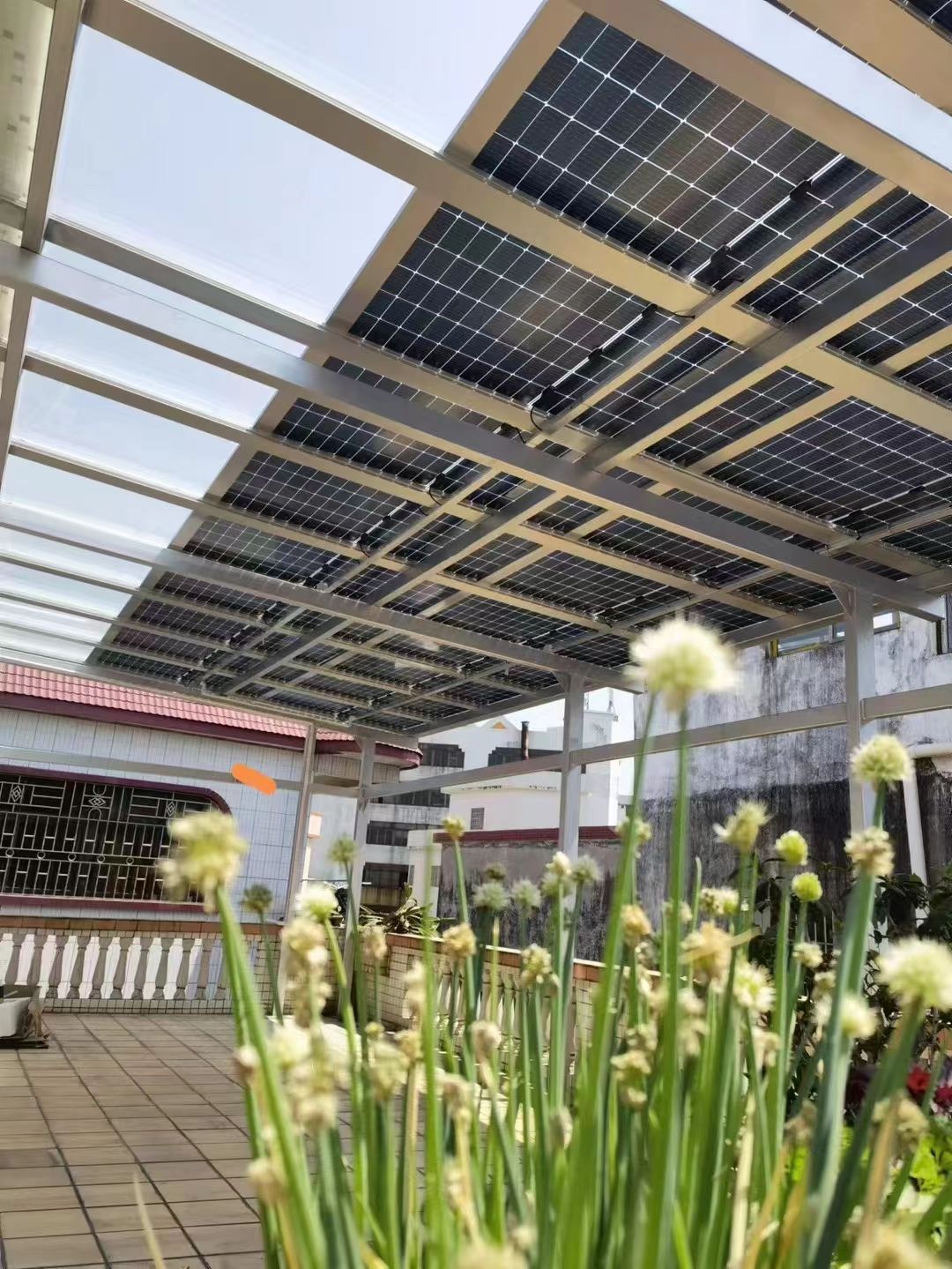 衡东别墅家用屋顶太阳能发电系统安装